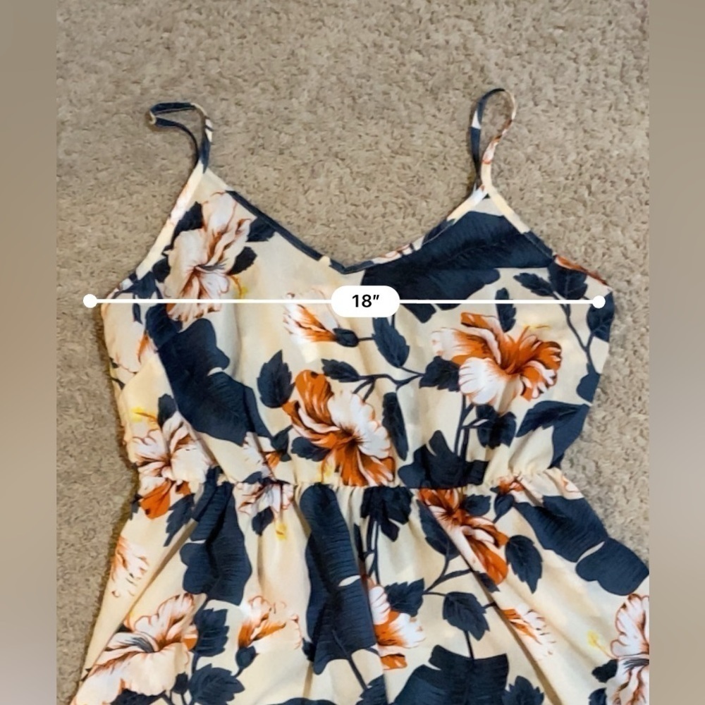 Plus Floral Ruffle Hem Cami Top - Picture 5 of 6